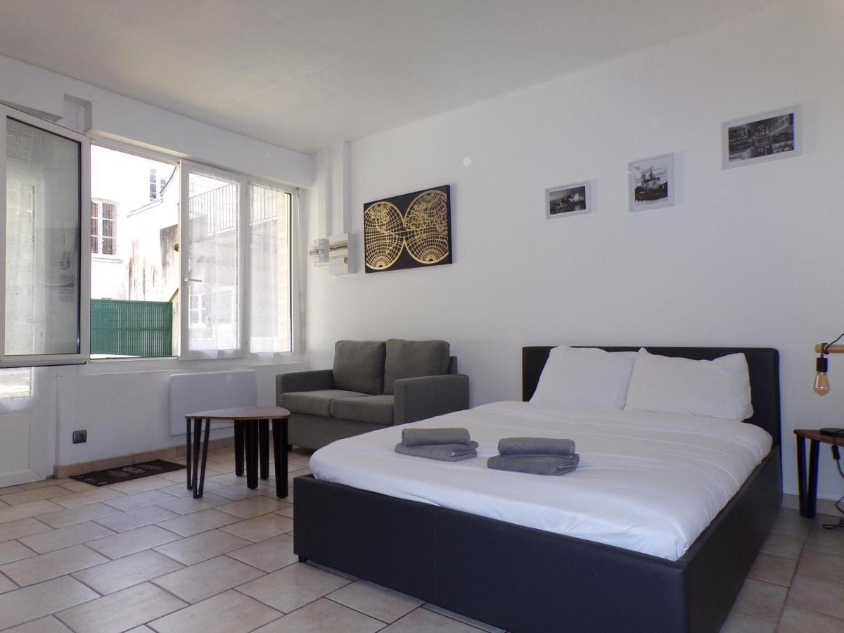 Studio Paul - Terrasse - Parking Gratuit - Need And Co Apartment Блоа Екстериор снимка