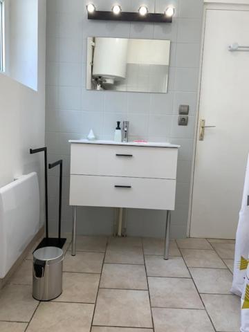 Studio Paul - Terrasse - Parking Gratuit - Need And Co Apartment Блоа Екстериор снимка